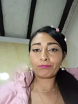 BELLA--26 online show from February 11, 2025, 10:39 pm