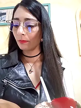 BELLA--26 online show from February 27, 2025, 8:09 pm