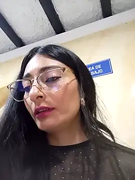 BELLA--26 online show from March 5, 2025, 10:32 pm