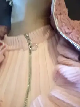 BELLA--26 online show from March 17, 2025, 3:18 pm