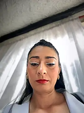 BELLA--26 online show from September 15, 2025, 1:33 pm