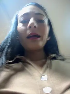 BELLA--26 online show from September 22, 2025, 2:08 pm