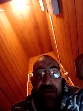 javierpasteur69 online show from November 9, 2025, 11:08 am