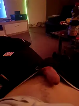 Snapshot of frankthefuck69 chatting on March 3, 2025, 11:46 pm frankthefuck69 online show from March 3, 2025, 11:46 pm