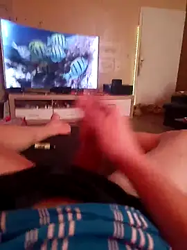 Snapshot of frankthefuck69 chatting on March 5, 2025, 9:16 am frankthefuck69 online show from March 5, 2025, 9:16 am