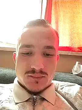 Snapshot of frankthefuck69 chatting on March 11, 2025, 2:07 pm frankthefuck69 online show from March 11, 2025, 2:07 pm