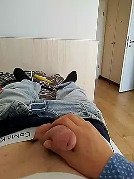 Snapshot of frankthefuck69 chatting on September 30, 2025, 11:59 am frankthefuck69 online show from September 30, 2025, 11:59 am