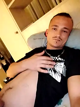 Snapshot of frankthefuck69 chatting on October 15, 2025, 6:41 pm frankthefuck69 online show from October 15, 2025, 6:41 pm