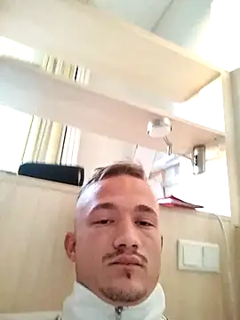 Snapshot of frankthefuck69 chatting on October 26, 2025, 6:19 am frankthefuck69 online show from October 26, 2025, 6:19 am