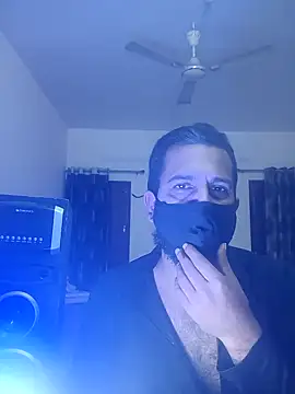 MAGNETICDADDY8 online show from January 1, 2025, 2:09 pm