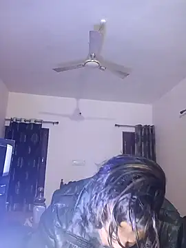 MAGNETICDADDY8 online show from January 3, 2025, 4:48 pm