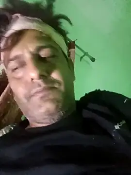 MAGNETICDADDY8 online show from March 18, 2025, 12:16 am