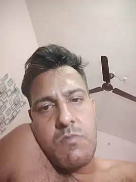 MAGNETICDADDY8 online show from September 27, 2025, 10:48 pm