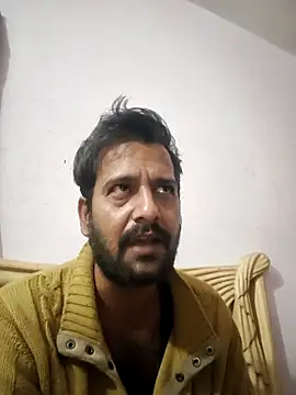 MAGNETICDADDY8 online show from November 26, 2025, 4:41 pm