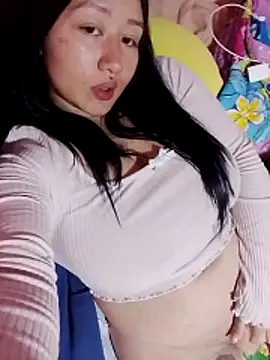Snapshot of boobsTaylor chatting on February 13, 2026, 8:32 am boobsTaylor online show from February 13, 2026, 8:32 am