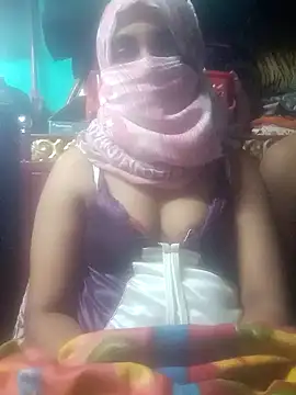 YourHotRandi online show from January 18, 2026, 6:55 pm