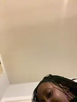 Yoshibaby2670 online show from February 26, 2025, 1:11 am