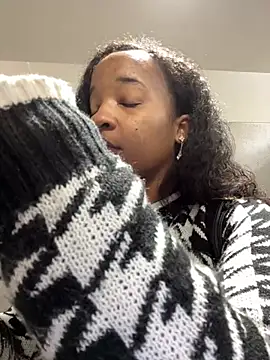 lunalustycumslut online show from February 22, 2025, 12:51 pm