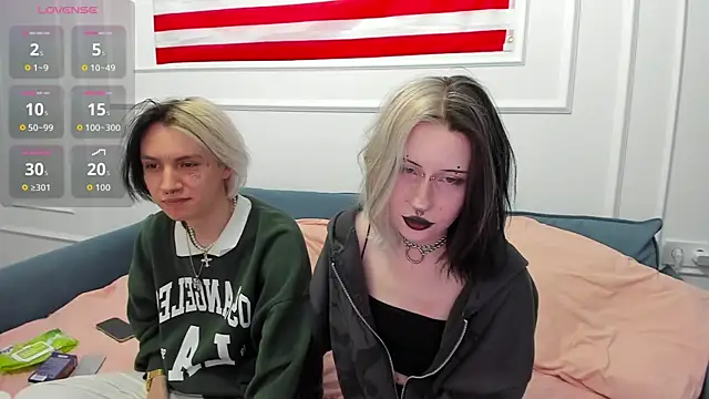 VeryRare TwinS online show from April 24, 2026, 10:01 pm