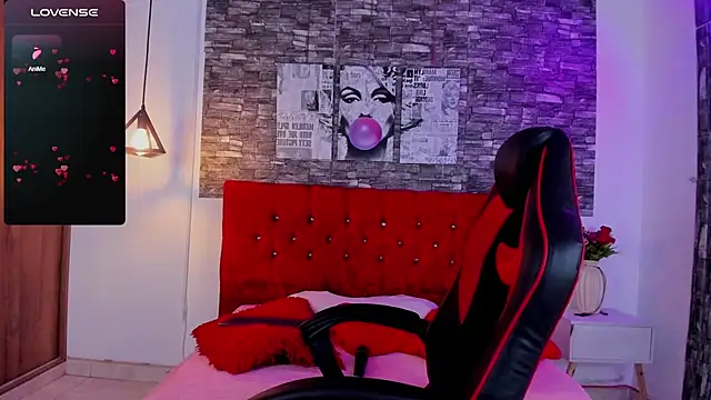 Emily sc online show from March 17, 2025, 1:29 pm