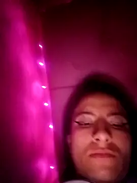 Anniee x online show from February 25, 2026, 4:11 am