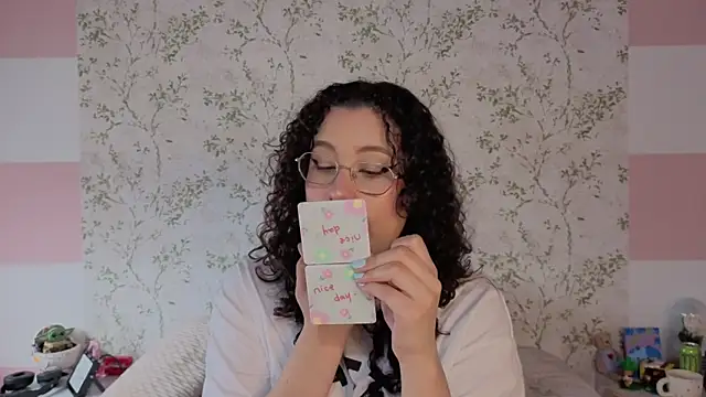 Charlotte  Miller online show from April 5, 2026, 12:24 pm