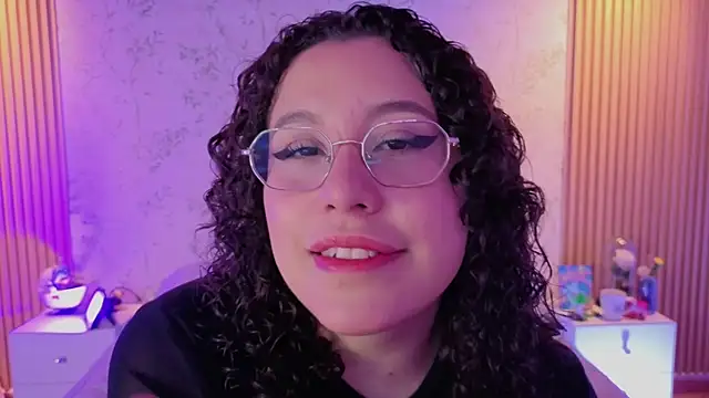 Charlotte  Miller online show from April 14, 2026, 11:38 am