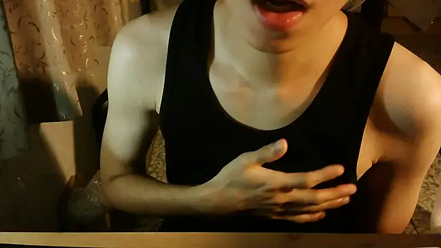 KYU890428 online show from October 12, 2025, 6:29 pm