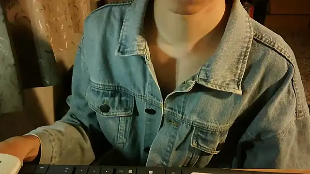 KYU890428 online show from November 16, 2025, 4:12 pm