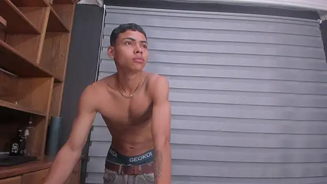 adam piarse01 online show from March 14, 2025, 12:10 am