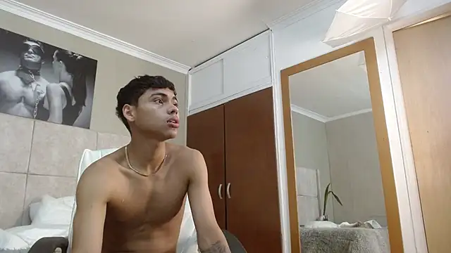 adam piarse01 online show from September 29, 2025, 1:49 pm