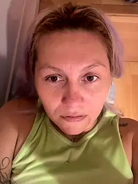 sunnyymonnay online show from September 21, 2025, 3:41 am