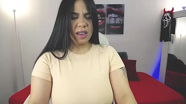 downsonMia online show from January 24, 2025, 11:23 pm