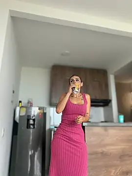 Samantha bigboobs online show from April 12, 2026, 9:42 pm