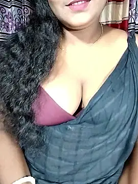 YERY HOT online show from October 5, 2025, 3:43 pm