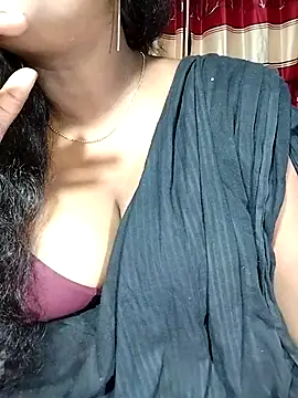 YERY HOT online show from October 6, 2025, 5:54 pm