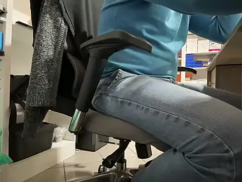 stefanosk online show from January 4, 2025, 6:52 am