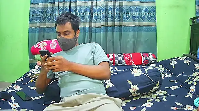 Hot Nila online show from November 27, 2025, 3:41 am