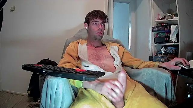 Snapshot of onesieboyx chatting on March 26, 2026, 3:50 pm onesieboyx online show from March 26, 2026, 3:50 pm