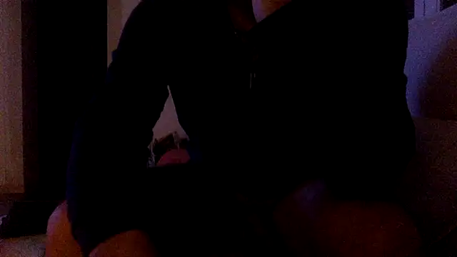 coquin5995 online show from March 14, 2025, 9:32 pm