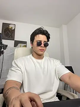 Thom Ohtani online show from March 13, 2025, 2:27 am