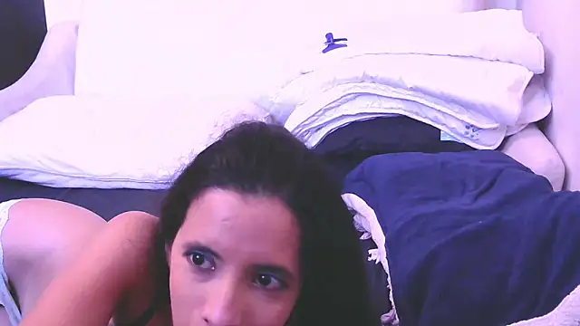 amabel zambrano online show from January 10, 2025, 11:43 am