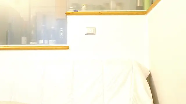 amabel zambrano online show from March 15, 2025, 8:48 am