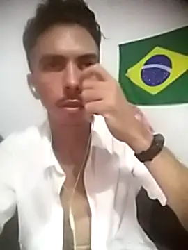 MagrinhoSaradoo online show from March 5, 2025, 2:36 am