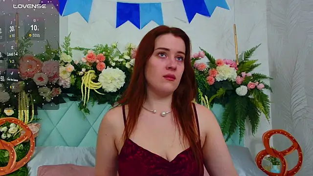 EllieGarson online show from September 26, 2025, 5:06 pm