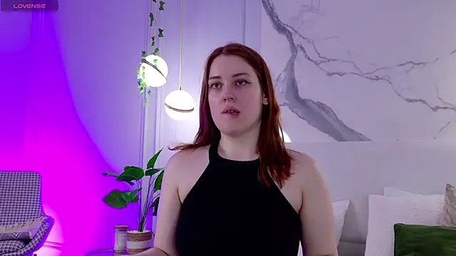 EllieGarson online show from June 6, 2026, 5:06 pm