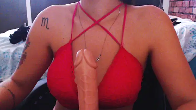 loirascorpio online show from April 28, 2026, 5:18 pm