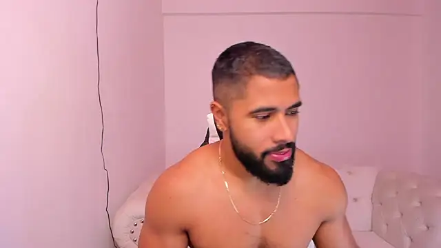 Santiago huntt online show from February 5, 2025, 11:55 am