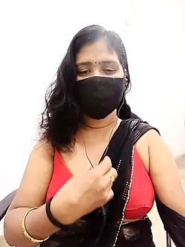 Lucky-Deepthi online show from September 11, 2025, 10:32 pm