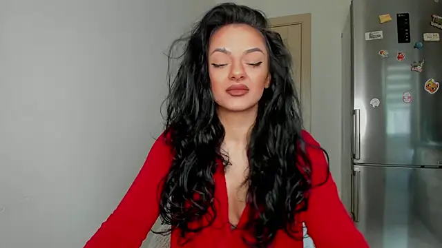 NNNoire online show from February 13, 2025, 7:24 am